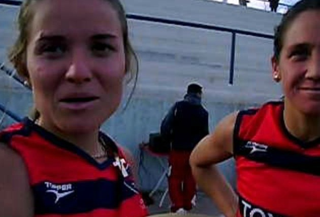 Caro Armani y Vicky Brandi