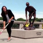 Lucha tiene su estatua