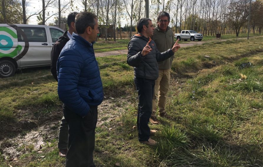 Mendoza sigue apostando al hockey