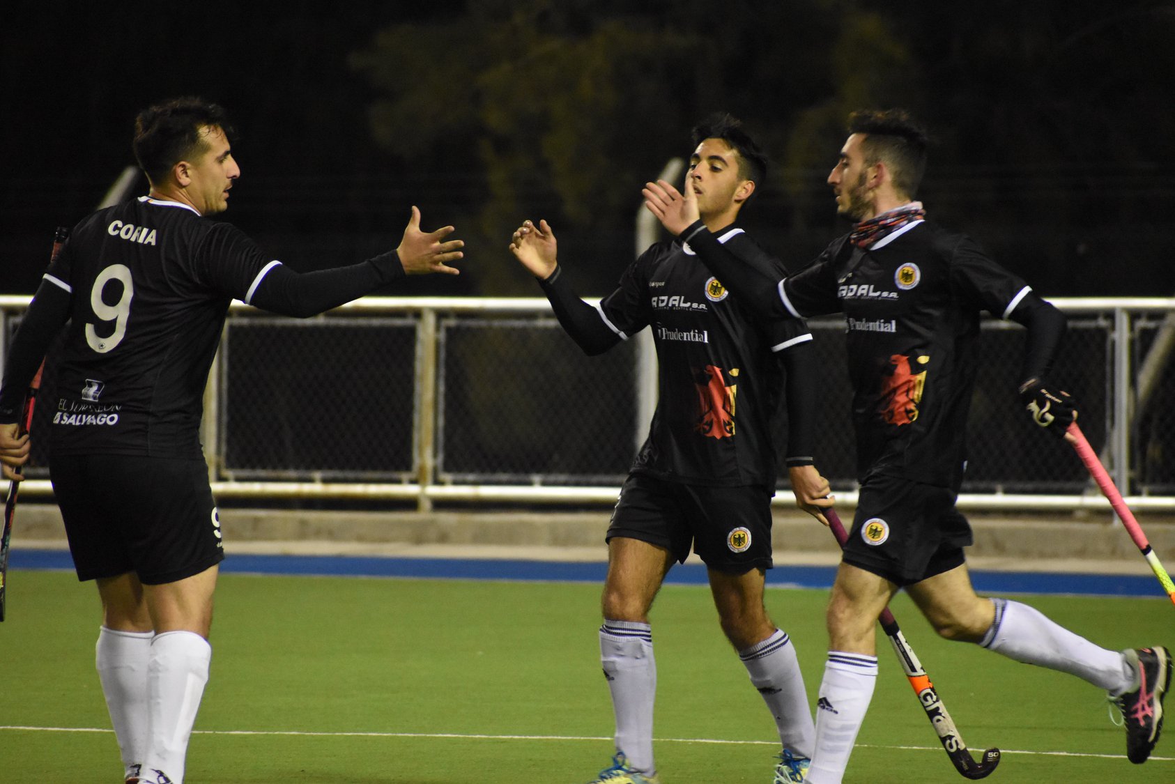 Cuatro de cuatro para el campeón