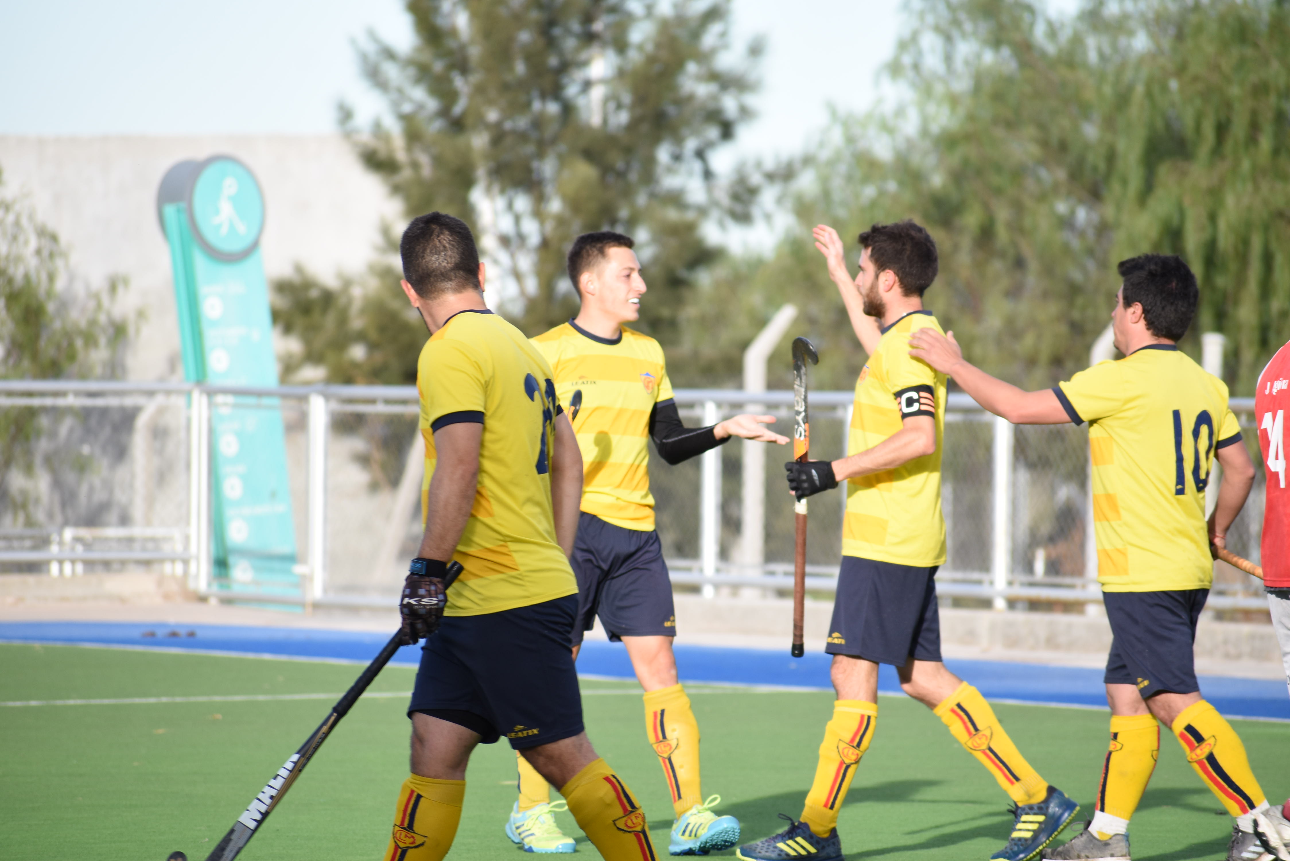 Goleando llegó a la punta