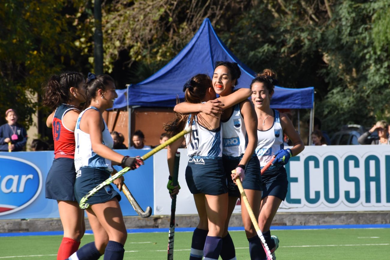 Los planteles para enfrentar a Chile