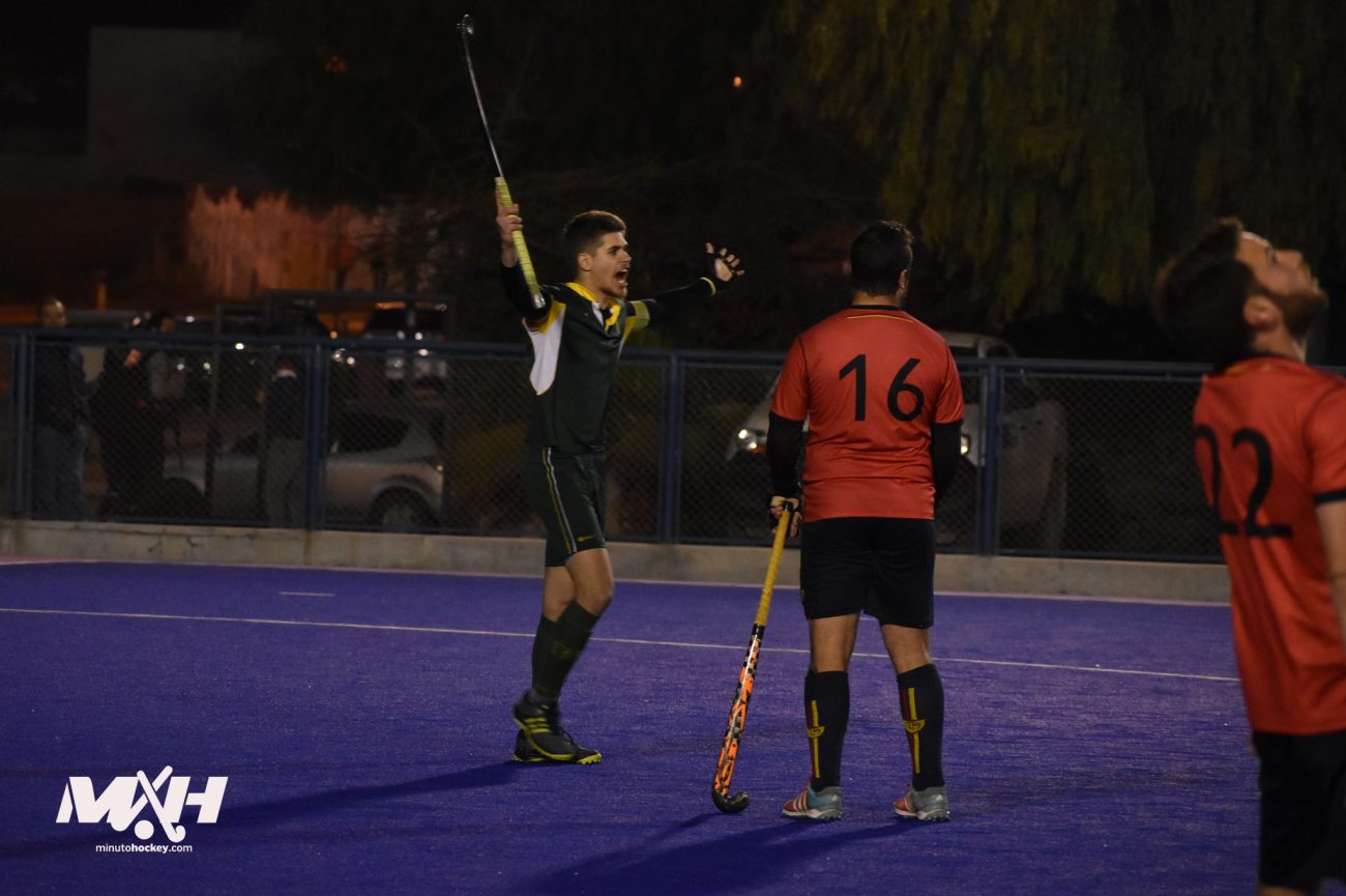 Con bonus volvió a la cima