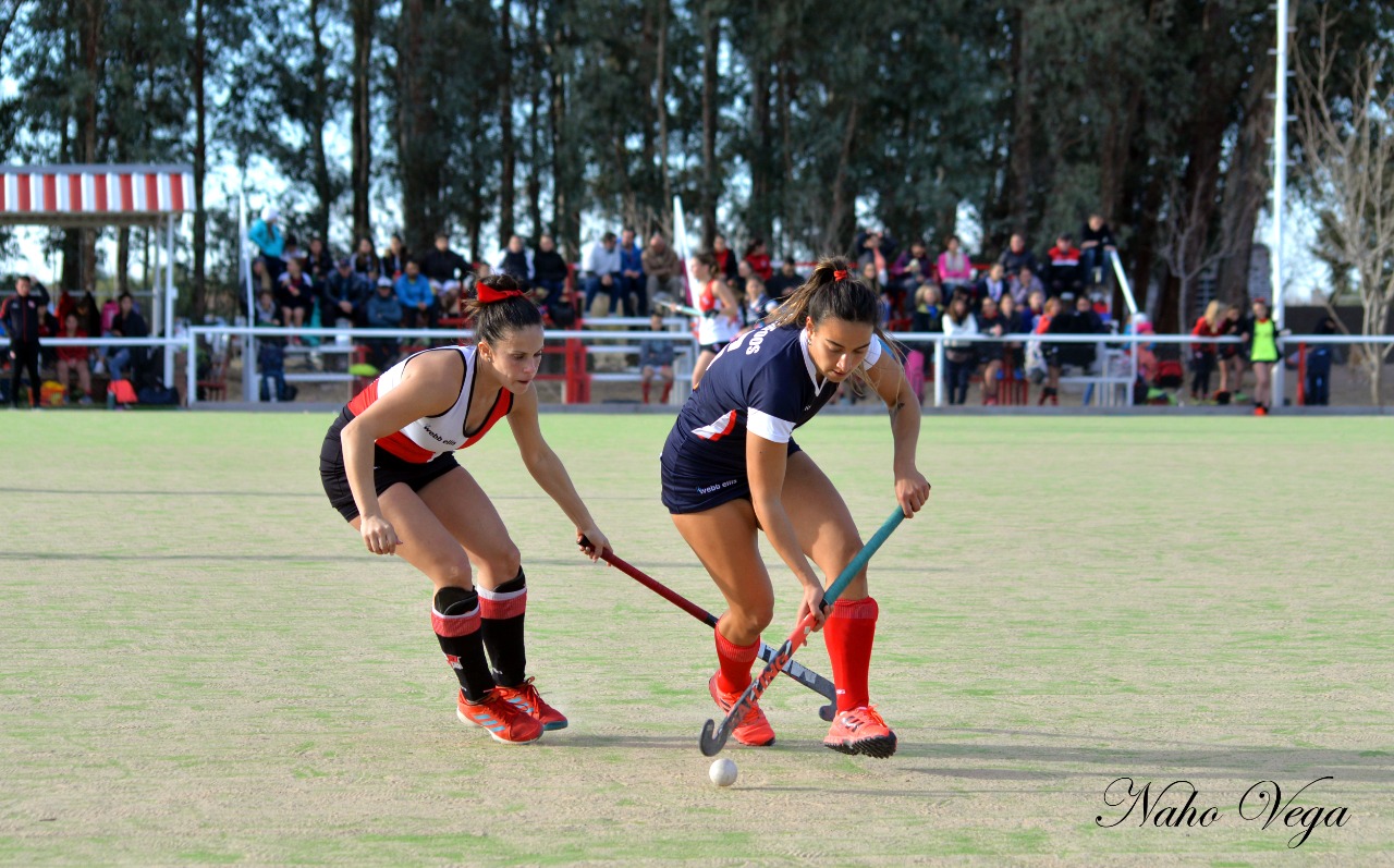Marista goleó y también lidera