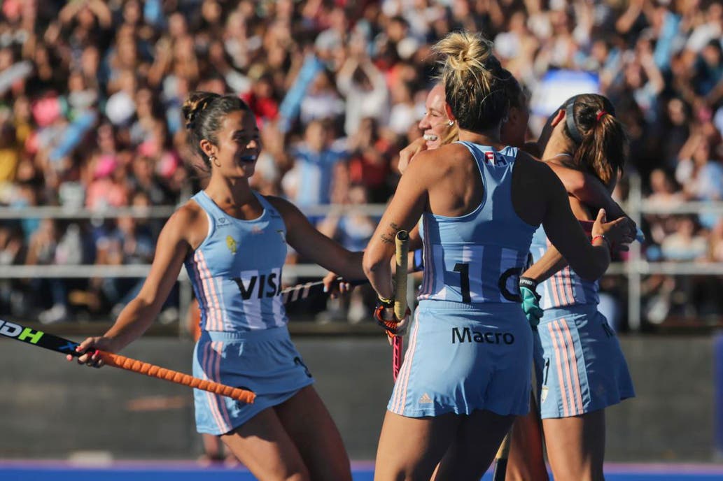 Las Leonas se quedaron con el primero