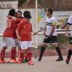 Andino y Obras se acercaron al líder