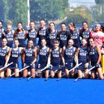 Vendimia de color celeste y blanco